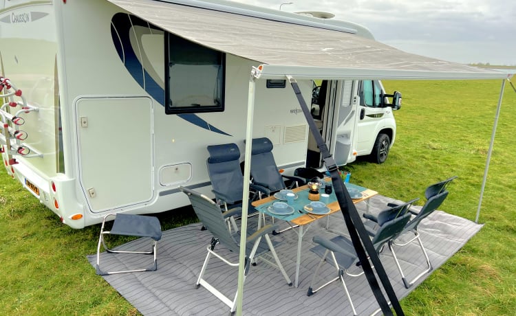 Luxe Chausson met Airco en luchtvering emissie 6