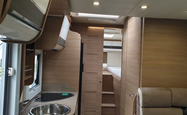 ✅ Luxurious comfortable 5-pers. family camper