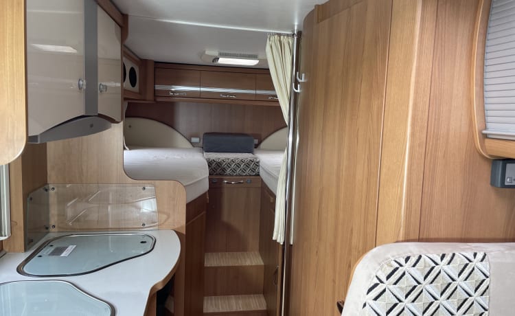 Breeze – Nice handy camper with all conveniences