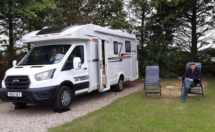 2021 Zefiro 696 - Camping-car de luxe 5 places