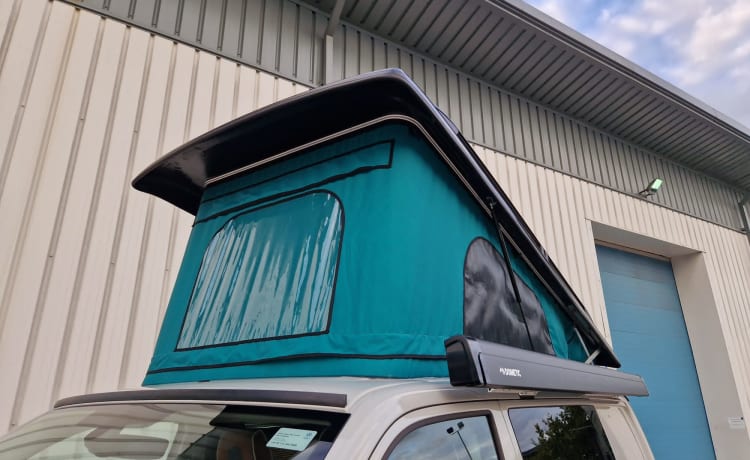 Opal – Nieuw omgebouwde Volkswagen camper