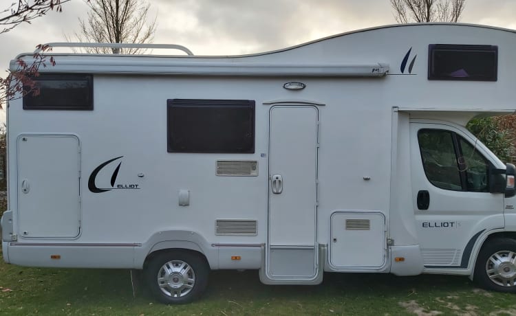 Trigano Elliot – Ampio camper alcova per 6 persone