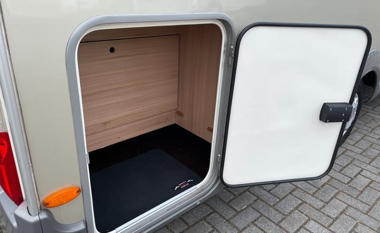 Luxe 2 pers. camping-car confortable, plaisir sans soucis!