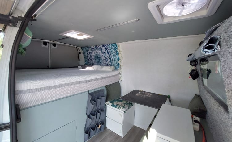 Vansy – Self-build camper van