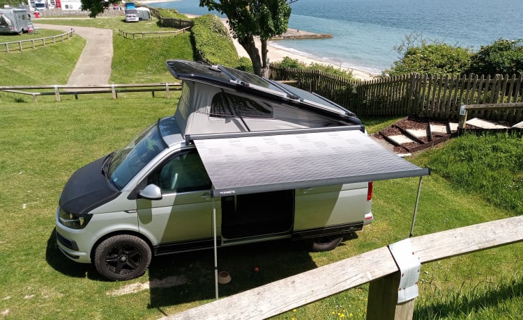 Jess The Wonder Bus – Adventure Ready Stunning VW T6 4 Birth Campervan - Dog Friendly!