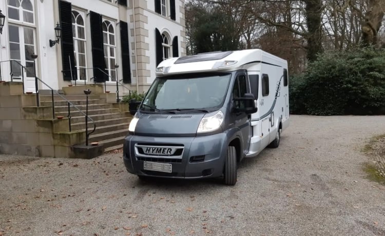 2p Hymer semi-integrated uit 2013