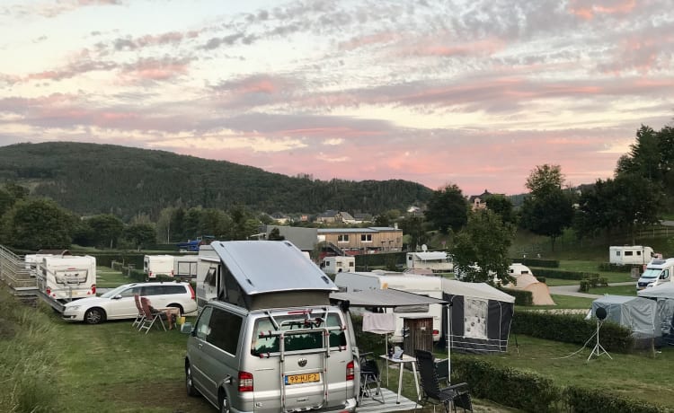 Volkswagen T5 campervan uit 2008