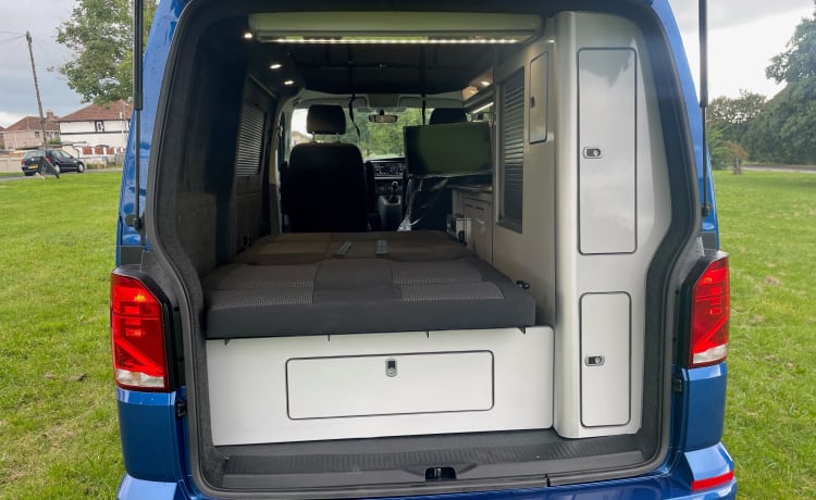 Blue – BRANDNEUER VW TRANSPORTER WOHNMOBIL