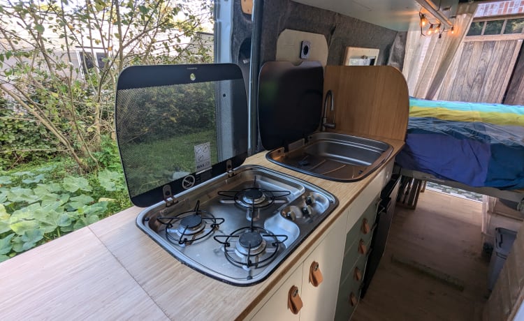 Vennie – 2p Fiat Ducato Buscamper