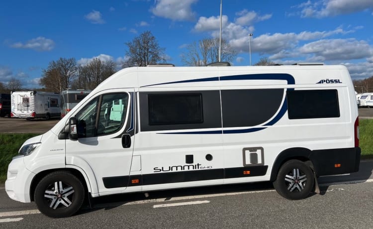 Stijn – Camping-car de luxe Pössle Bus à partir de 2021 - Comprend 2 vélos électriques et climatisation 