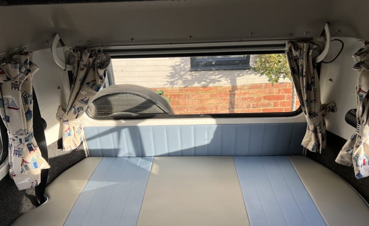 Bellathecamper – Bella - Classic Bay Window VW CamperVan in Showroom condition