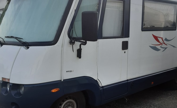 Mitoune – Camper Mercedes rapido