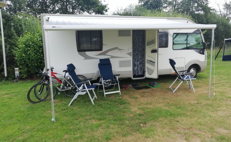 very spacious 4 person integral camper with phenomenal view