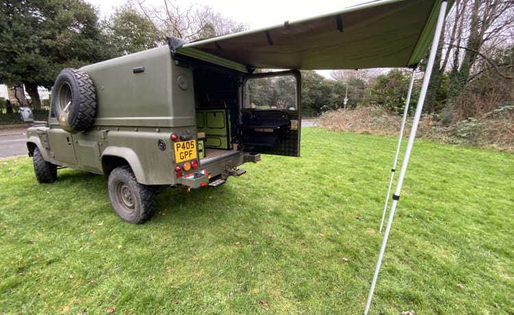 Wolf Defender camper – Land Rover Aventurier