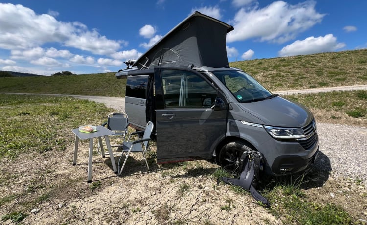 Luci – Moderner VW T6.1 California Beach mit Allrad