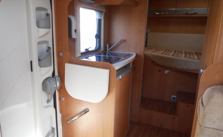 EASY 8 NOLEGGIO CAMPER BASTA ARRIVARE E PARTIRE