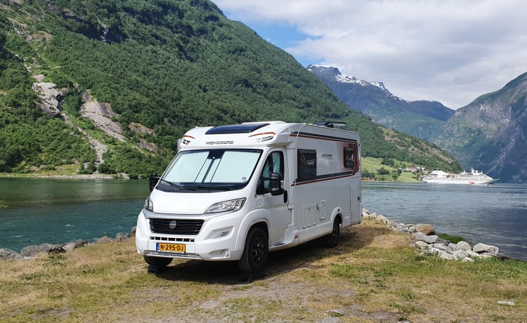 Weinsberg Teilintegrierte mit 2 Schlafplätzen