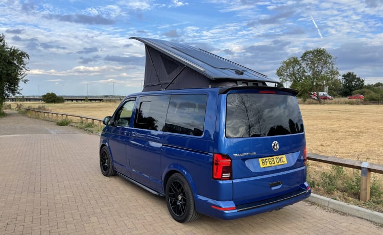 Dory – Volkswagen Campervan- Automatik