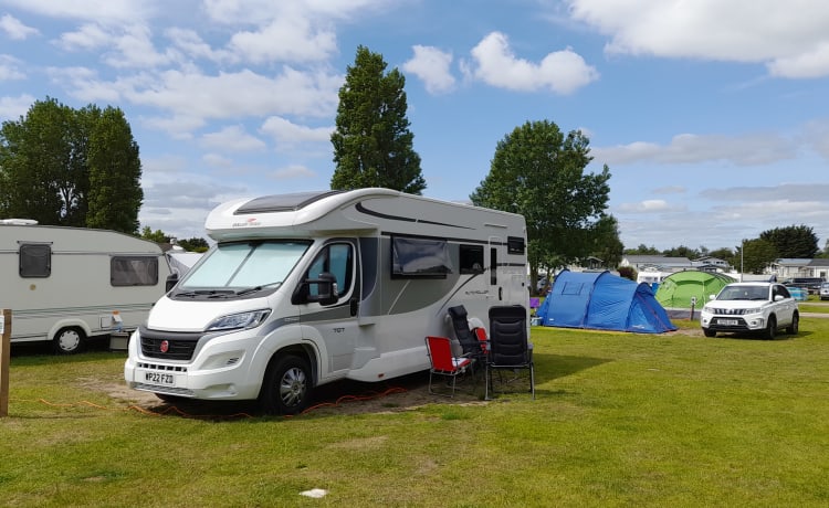 Brand new Roller Team Autoroller 707 luxury motorhome