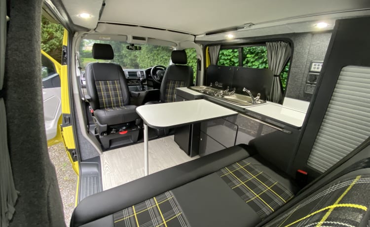 Camping-car vw de luxe 2019 automatique basé à Cockermouth
