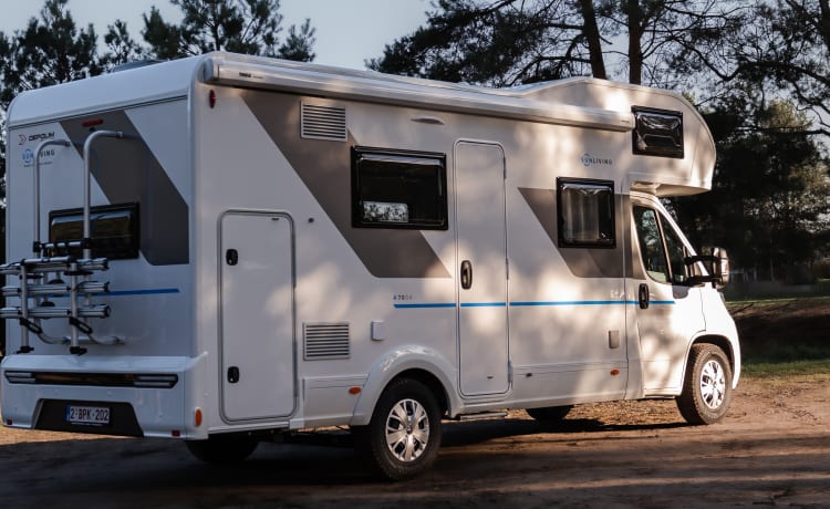 Nouveau camping-car familial spacieux