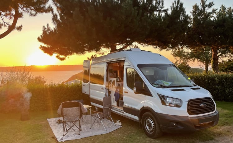 Paule – Get into your VanLife experience with our Paule!