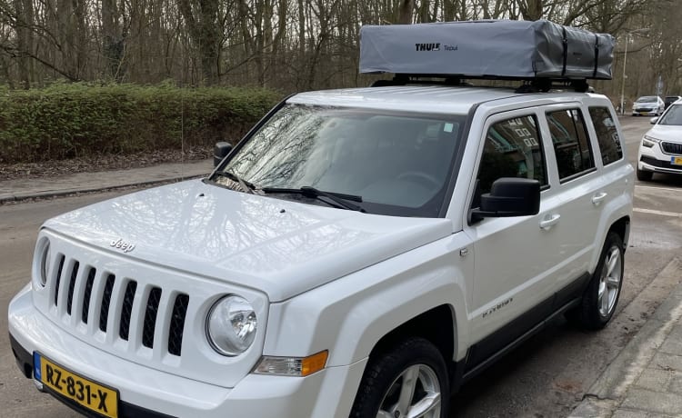 Daktent avontuur met Jeep Patriot en Thule daktent