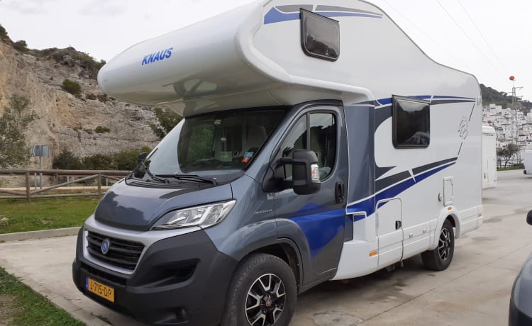 Top Camper met top aanbieding tot 40% korting. – 2of4 pers. Fiat Alkoof uit 2020 Automaat  en diervriendelijk 