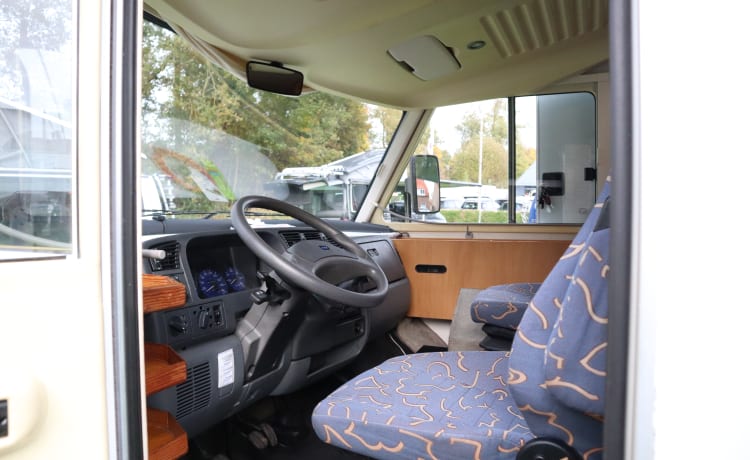 Hymer fiat 230  – 6 presses Hymer intégrées à partir de 2000