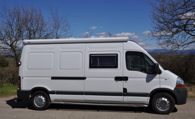 Camping-car Renault 2 places tout équipé avec couchage jusqu'à 175 x 205 cm