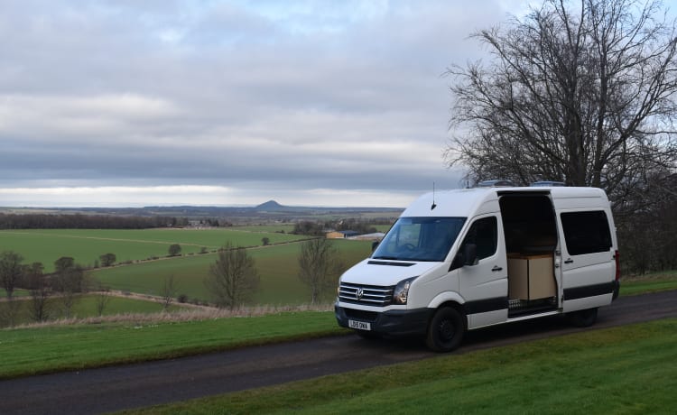 Blanco – Volkswagen Wohnmobil mit 2 Schlafplätzen aus dem Jahr 2015