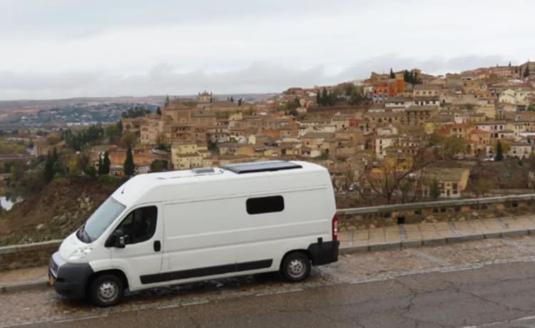 Boomer – 2-Persoons Fiat campervan uit 2013