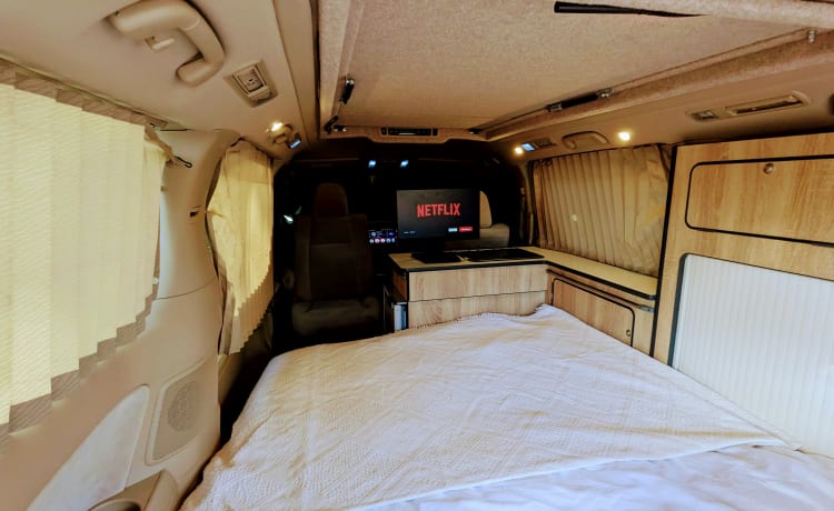 Vamos – Luxury Campervan and Nomad Office