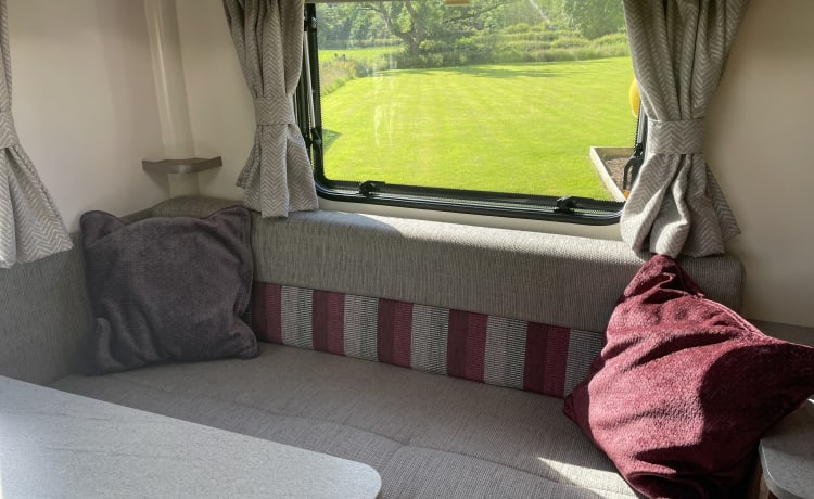 Peppa – Beautiful 6 berth Bailey Alliance 2019