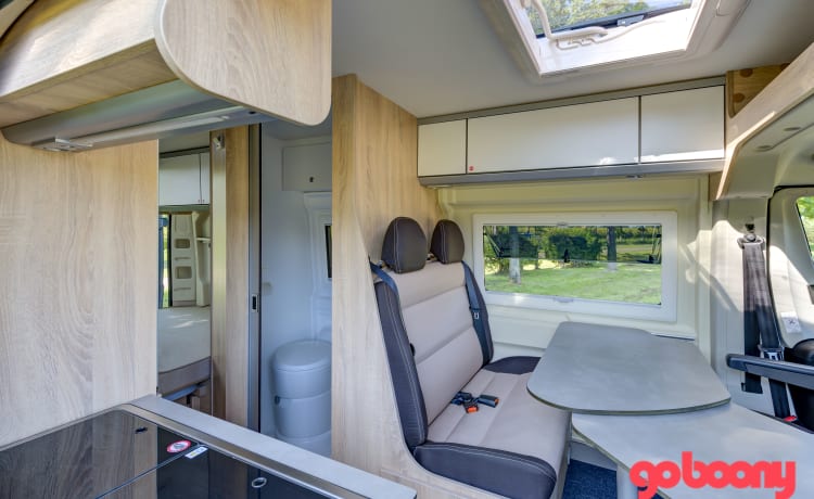 CamperVan 919 – Clever Vario Kids, 2 o 4 posti letto, motore nuovo e silenzioso!