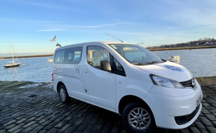 Aysher – Nissan-Wohnmobil mit 2 Schlafplätzen aus dem Jahr 2015