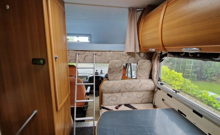 Boblet – 6 berth family motorhome