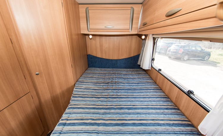 Poppy – 2-persoons camper - Chausson