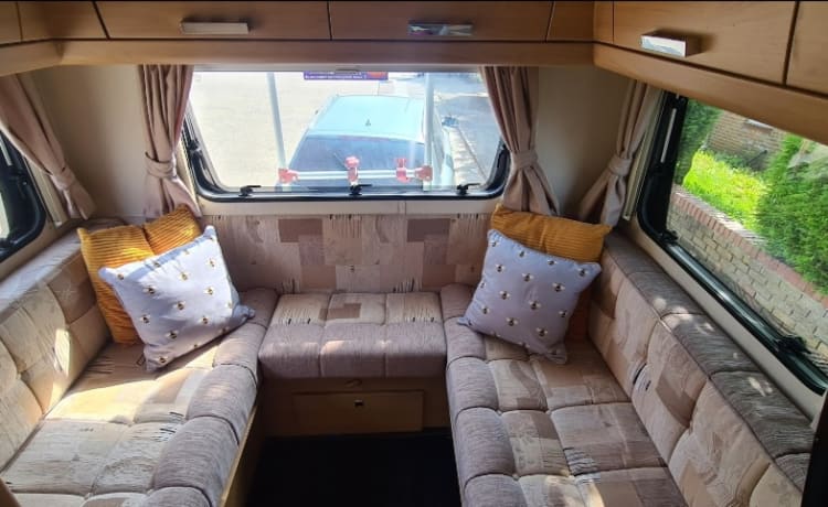 6 berth Peugeot Eldis majestic from 2013