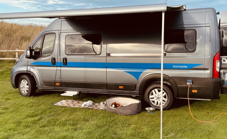 Coopers Camper – Coopers 4 Birth Peugeot Boxer Camper for rent.   