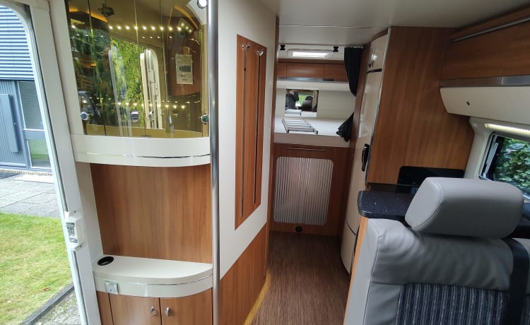 ***** 5 star FIRST CLASS MOBIL Hobby motorhome