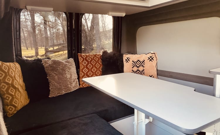 Roel's Camper met Airco + Fietsendrager – Buscamper Opel inkl. Fahrradträger (2) + Klimaanlage + Vorzelt + WC + Küchenzeile