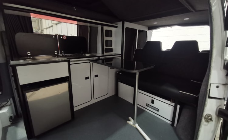 Daphne the Festival Campervan  – 4 berth Mercedes-Benz campervan, great for festivals and off grid