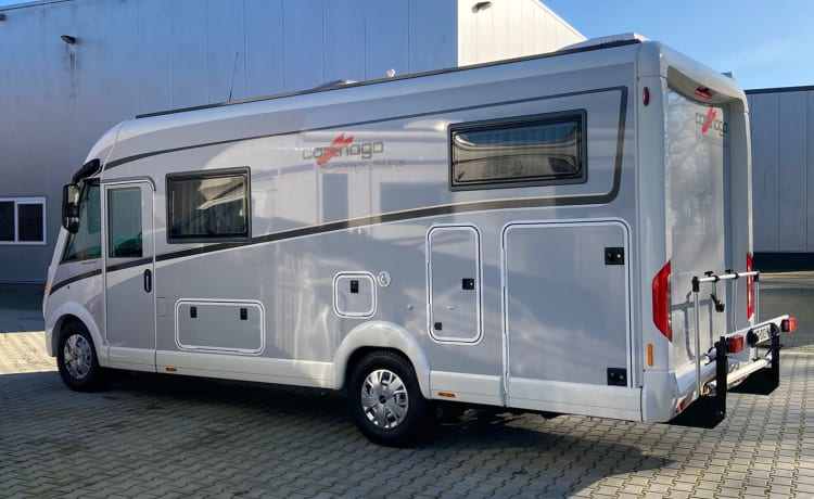 Luxe Familie Carthago integraal camper uit 2019 - 4 pers