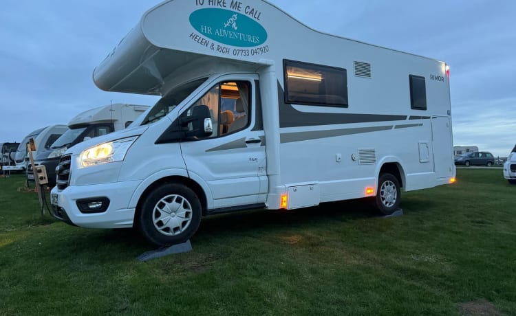Eze – HR Adventures - Rimor Kilig 9 - 6 berth, 6 seat belt Motorhome