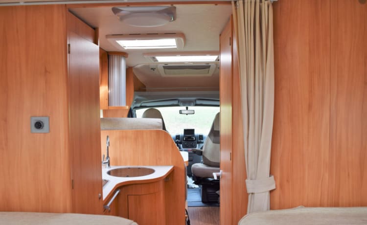 Complete, comfortable luxury motorhome