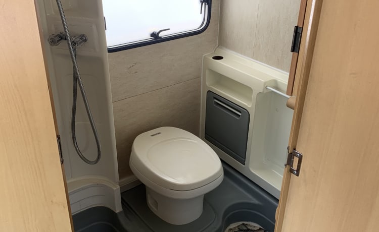 Kevin – Camper carioca  5 posti letto 6 viaggio 