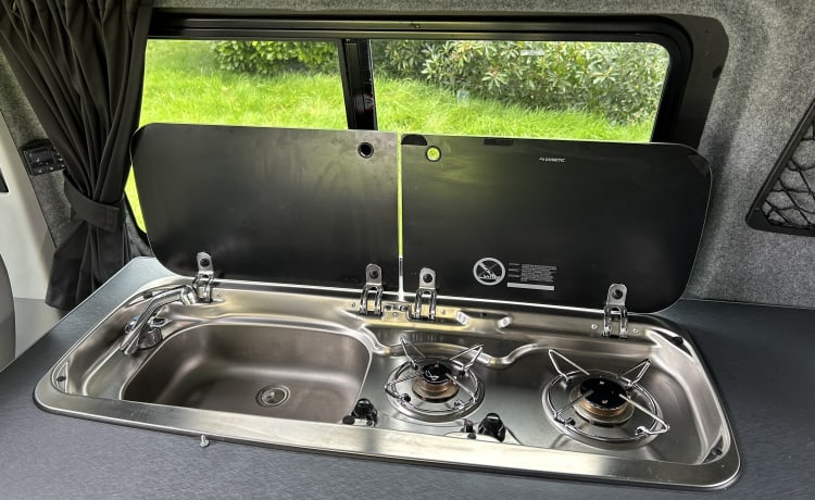 Daphne – 4-persoons Volkswagen campervan uit 2013