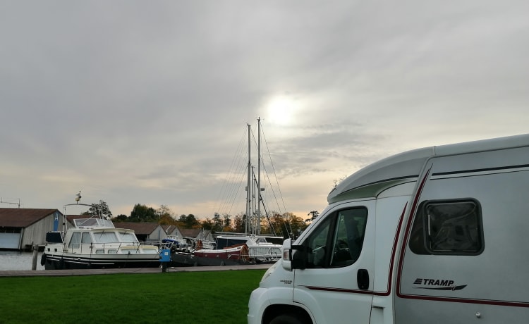 Ons gezellige huisje op wielen  – 3p Hymer semi-integrated uit 2008