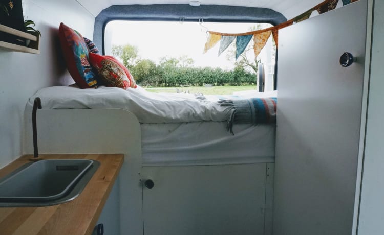 Eugene – Praktische, comfortabele en ruime off-grid camper